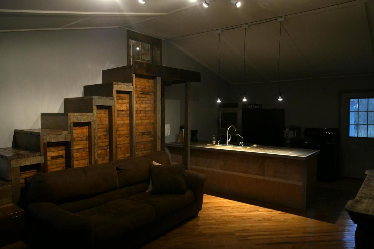 Lost River Hostel Френч-Лик Экстерьер фото
